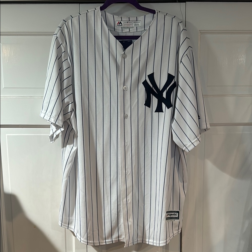 NWT Majestic Men's Sanchez Jersey
